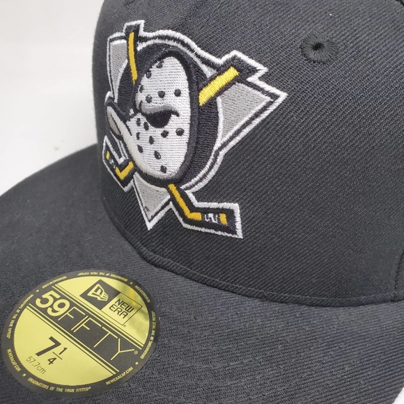 New Era NHL Anaheim Ducks Throwback Logo Fitted Hat 7 3/8 - Picture 2 of 5